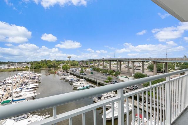2100 Sea Mountain Hwy Unit 428, North Myrtle Beach, SC 29582