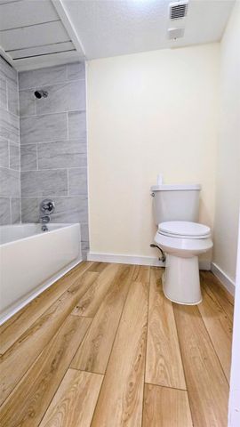 2110 Wilcrest Drive 111, Houston, TX 77042