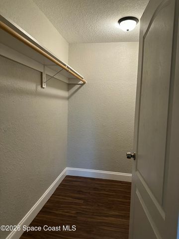 2101 Forest Knoll Drive NE 01-201, Palm Bay, FL 32905