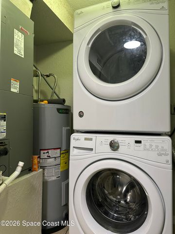 2101 Forest Knoll Drive NE 01-201, Palm Bay, FL 32905