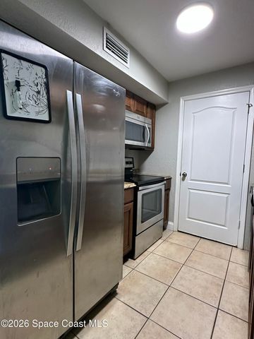 2101 Forest Knoll Drive NE 01-201, Palm Bay, FL 32905