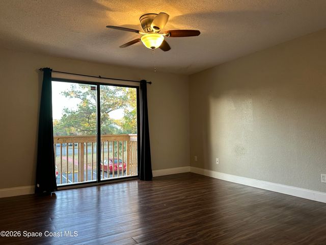 2101 Forest Knoll Drive NE 01-201, Palm Bay, FL 32905