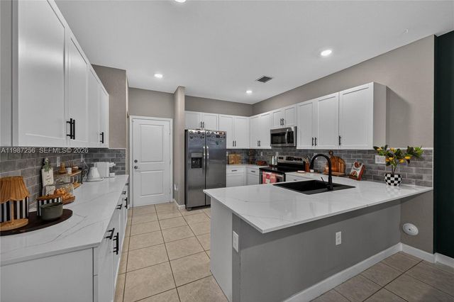 11883 SW 234th Ln, Homestead, FL 33032