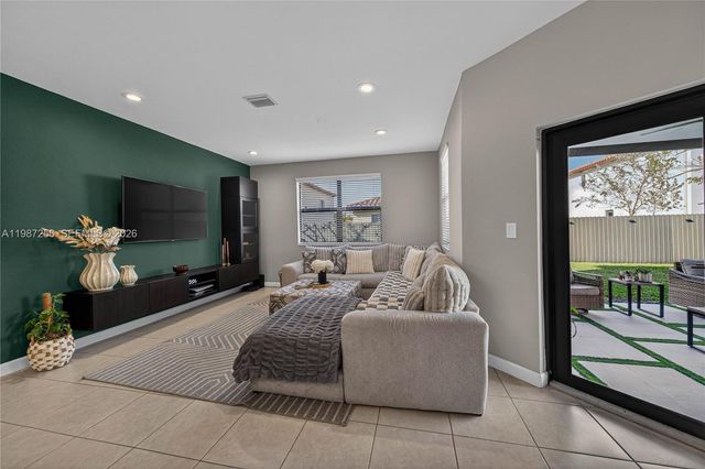 11883 SW 234th Ln, Homestead, FL 33032