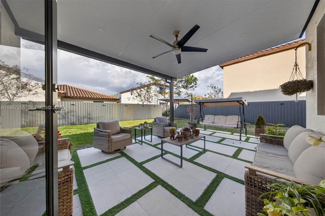 11883 SW 234th Ln, Homestead, FL 33032