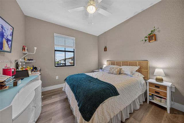 11883 SW 234th Ln, Homestead, FL 33032