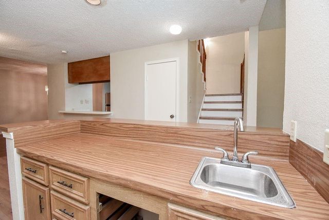 11280 Braes Forest Drive 205, Houston, TX 77071