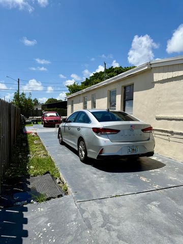 1105 W 34th Street, Riviera Beach, FL 33404
