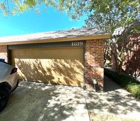 1619 Brentwood Drive, Irving, TX 75061