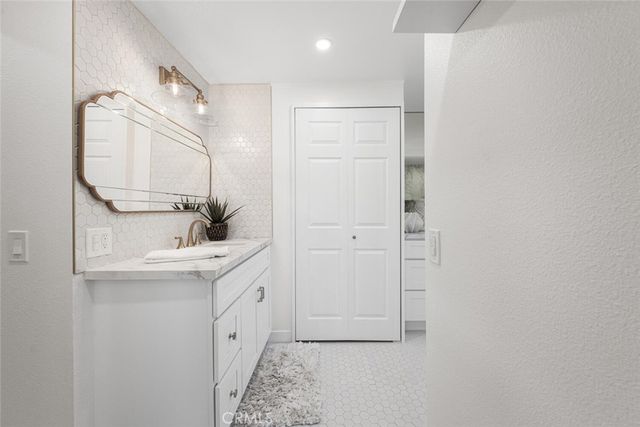 2338 Avenida Sevilla N, Laguna Woods, CA 92637