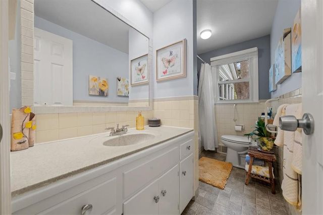 5909 Goddard Street, Shawnee, KS 66203