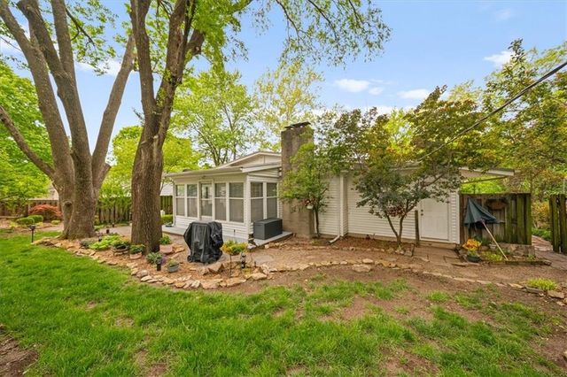 5909 Goddard Street, Shawnee, KS 66203