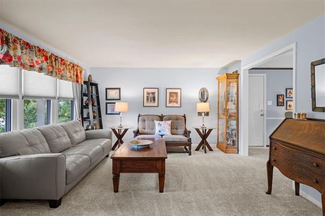 5909 Goddard Street, Shawnee, KS 66203