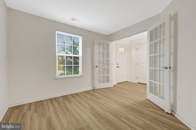 42628 FREISTADT SQ, Sterling, VA 20166