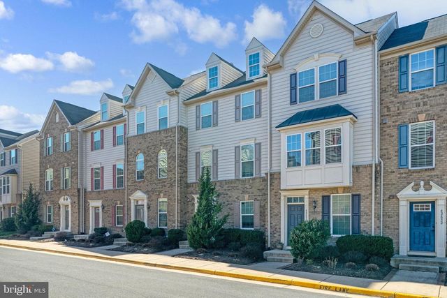 42628 FREISTADT SQ, Sterling, VA 20166