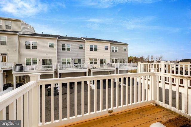 42628 FREISTADT SQ, Sterling, VA 20166