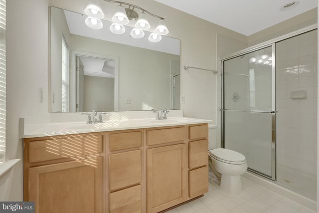 42628 FREISTADT SQ, Sterling, VA 20166