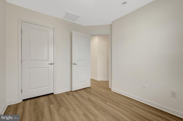 42628 FREISTADT SQ, Sterling, VA 20166