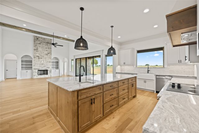 115 Red Bud Road, Boyd, TX 76023