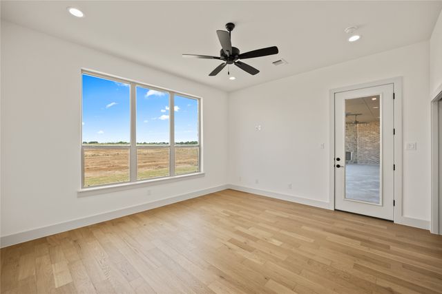 115 Red Bud Road, Boyd, TX 76023