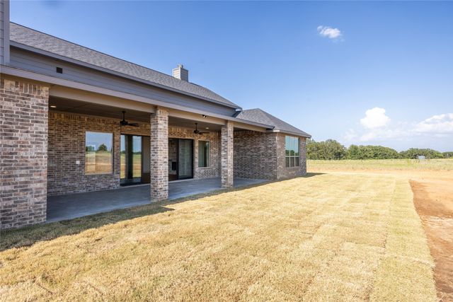 115 Red Bud Road, Boyd, TX 76023