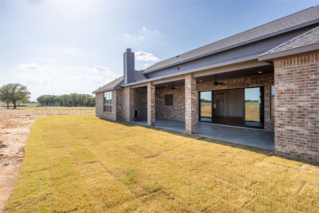 115 Red Bud Road, Boyd, TX 76023