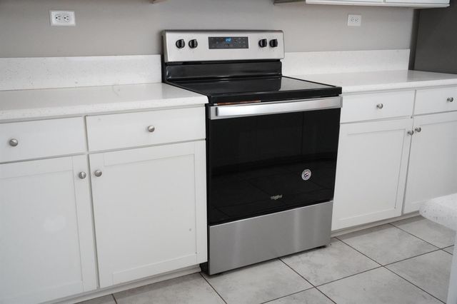 855 Sycamore Way, Orange Park, FL 32073