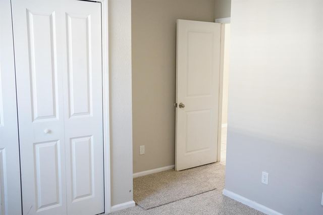 855 Sycamore Way, Orange Park, FL 32073