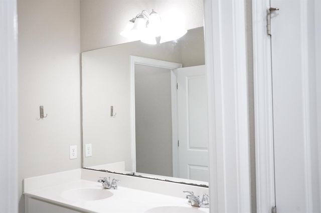 855 Sycamore Way, Orange Park, FL 32073