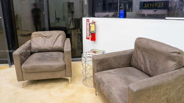 2100 NW 99th Ave, Doral, FL 33172