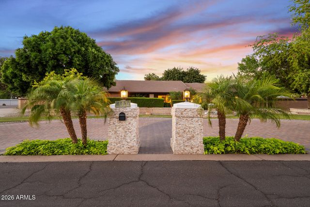 4106 E FAIRVIEW Circle, Mesa, AZ 85206