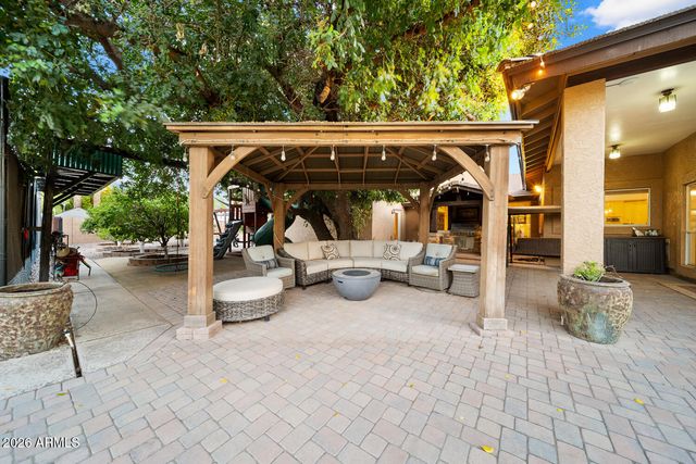 4106 E FAIRVIEW Circle, Mesa, AZ 85206