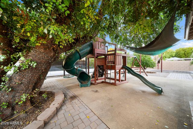 4106 E FAIRVIEW Circle, Mesa, AZ 85206