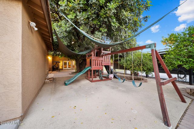 4106 E FAIRVIEW Circle, Mesa, AZ 85206