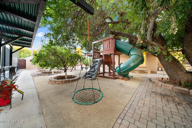 4106 E FAIRVIEW Circle, Mesa, AZ 85206