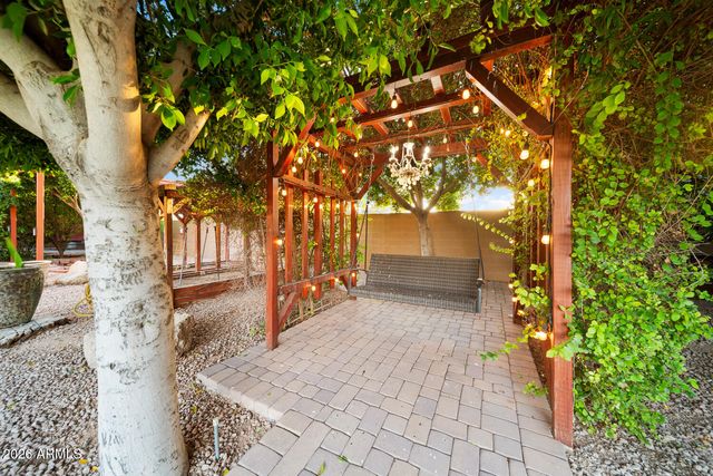 4106 E FAIRVIEW Circle, Mesa, AZ 85206