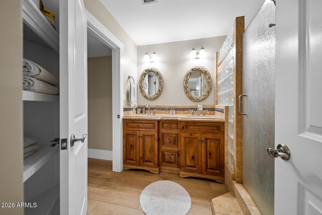 4106 E FAIRVIEW Circle, Mesa, AZ 85206