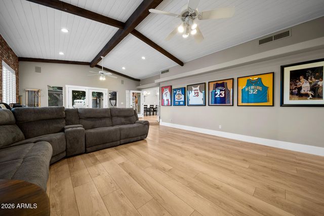 4106 E FAIRVIEW Circle, Mesa, AZ 85206