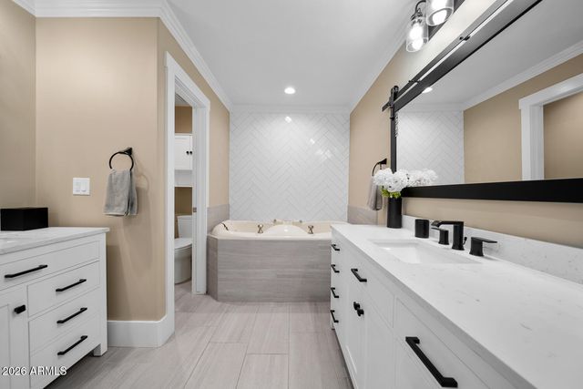 4106 E FAIRVIEW Circle, Mesa, AZ 85206