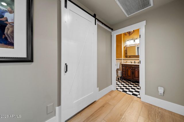 4106 E FAIRVIEW Circle, Mesa, AZ 85206