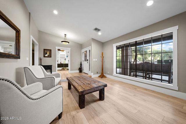 4106 E FAIRVIEW Circle, Mesa, AZ 85206