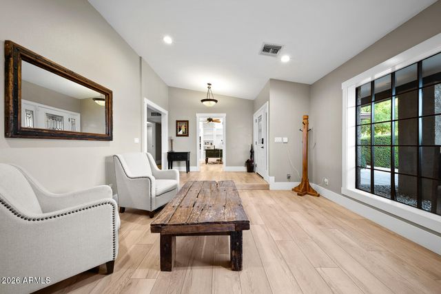 4106 E FAIRVIEW Circle, Mesa, AZ 85206