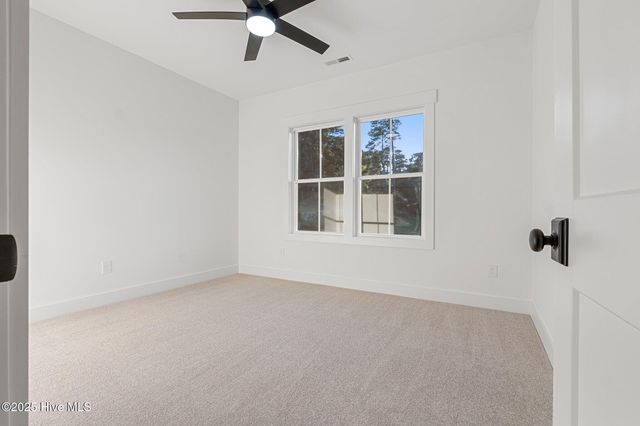 440 W Illinois Avenue, Southern Pines, NC 28387