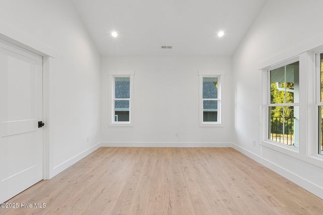 440 W Illinois Avenue, Southern Pines, NC 28387