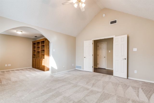 6804 Glen Dale Drive, Arlington, TX 76017