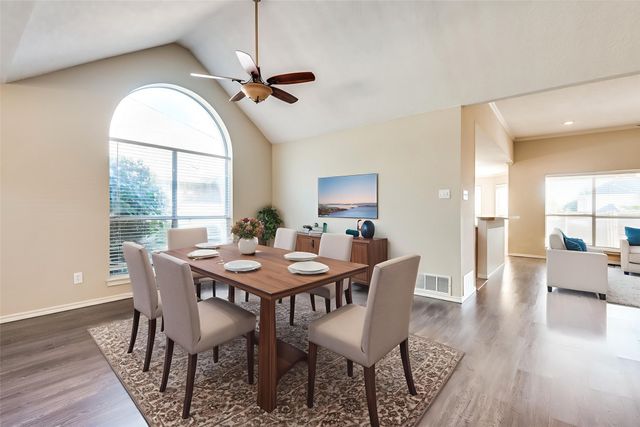 6804 Glen Dale Drive, Arlington, TX 76017