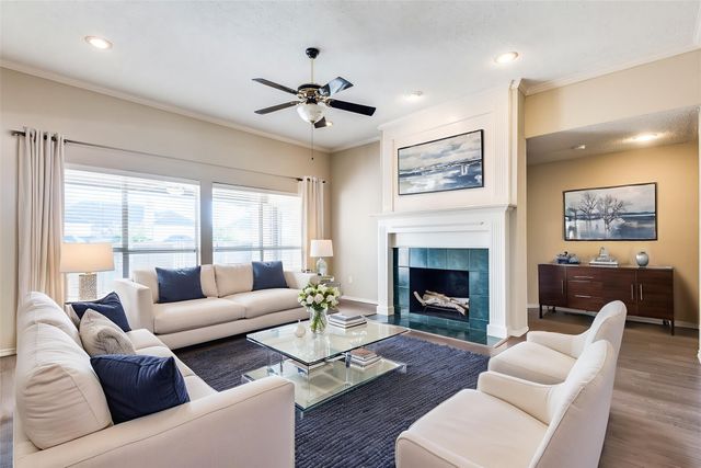 6804 Glen Dale Drive, Arlington, TX 76017