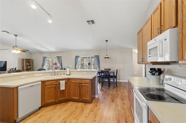 4239 W DORCHESTER CIRCLE, Dunnellon, FL 34433