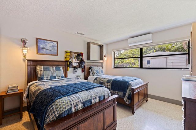 747 SABAL COURT S, St Petersburg, FL 33705
