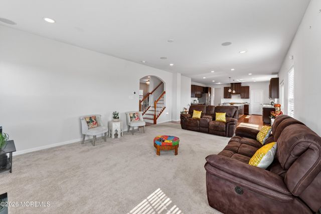40 Gina Drive, Allentown, NJ 08501